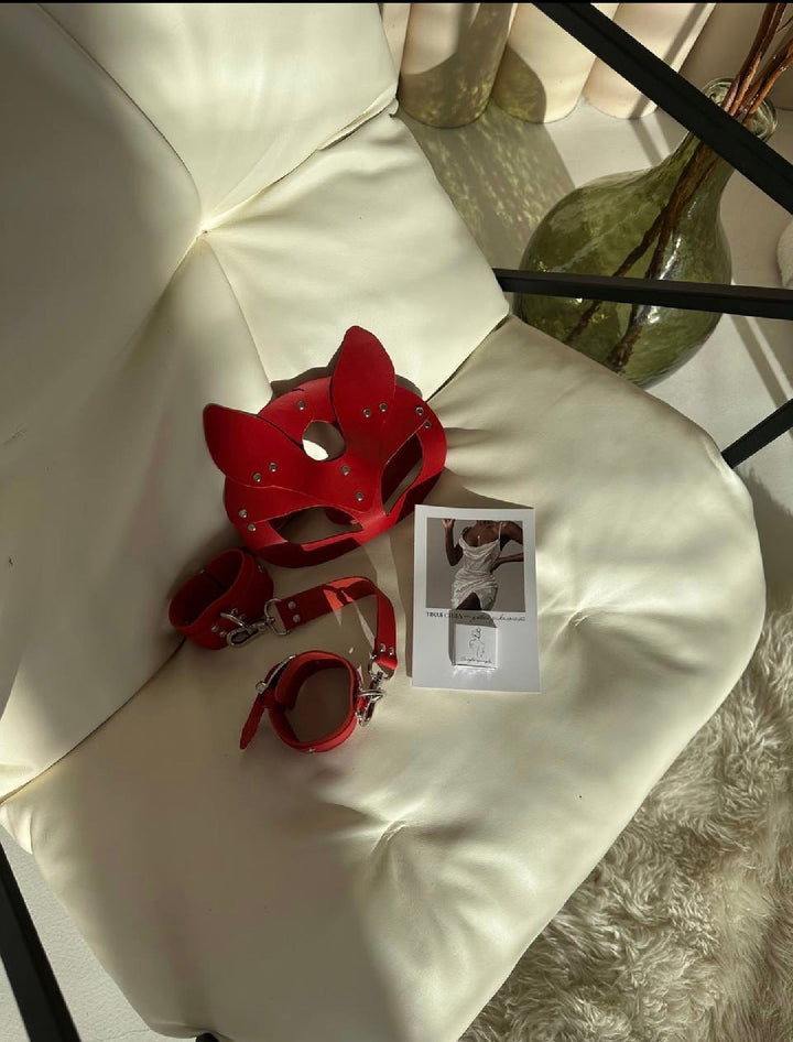 Kitty Fetish Costume with Handcuffs