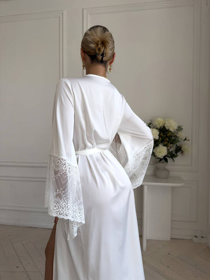 Celeste Robe