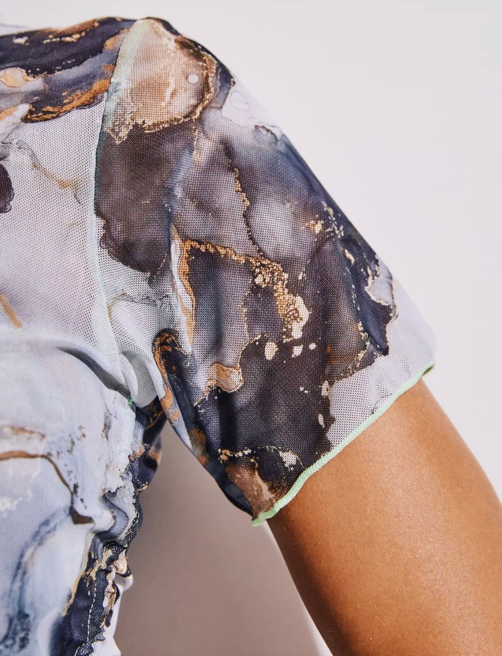 Abstract Bloom 4-Piece