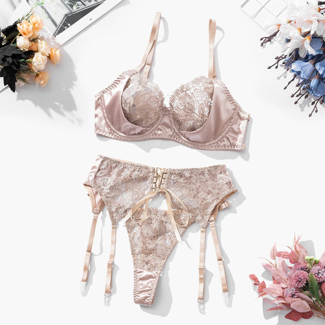 Blush Satin &amp; Lace Lingerie Set – Luxurious Elegance