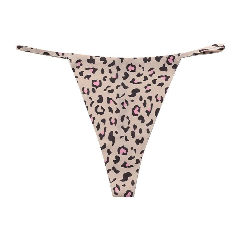 Seamless thong, both comfortable and elegant, ideal for everyday wear